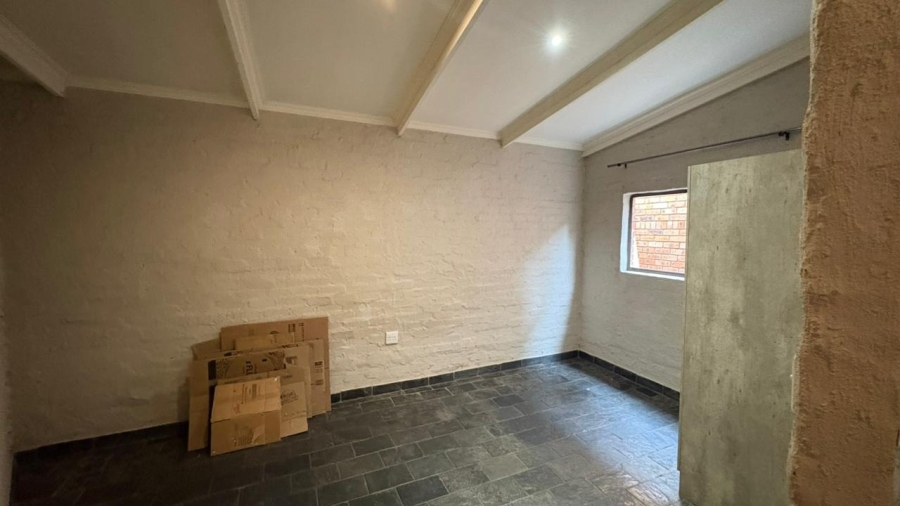 To Let 1 Bedroom Property for Rent in Safari Gardens North West